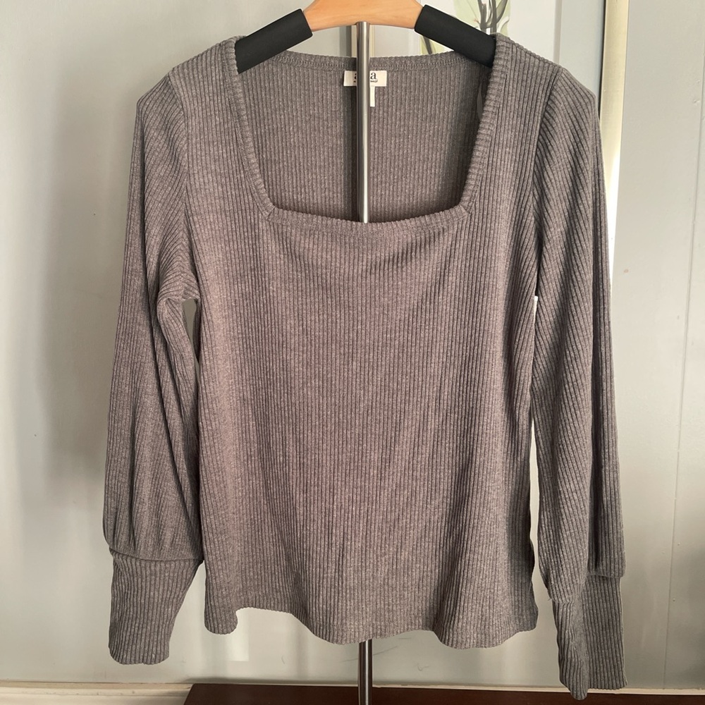 a.n.a Gray Ribbed Long Sleeve Blouse